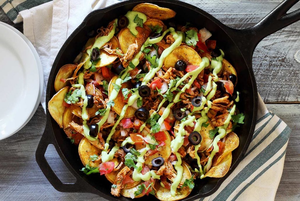 easy paleo nachos recipe with chicken and avocado sauce